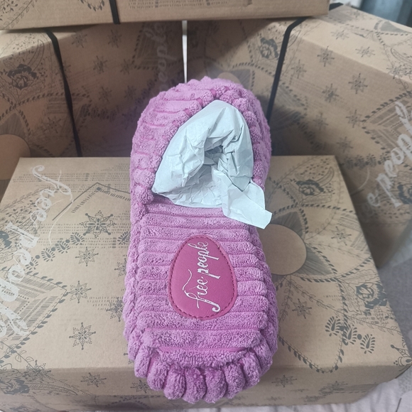 Courdroy Criss-cross Flip Flop - Picture 3 of 6